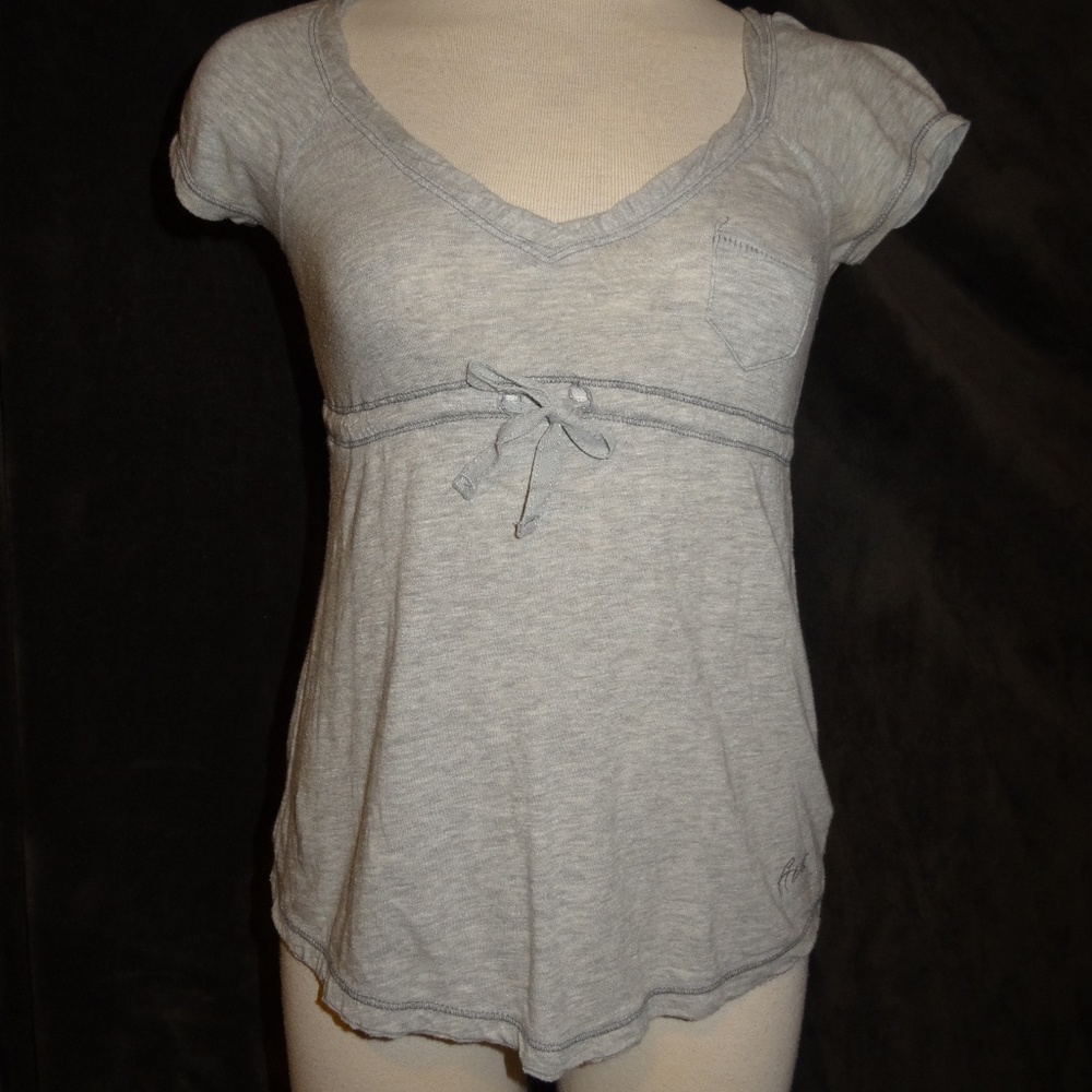 AÉROPOSTALE Gray Shirt